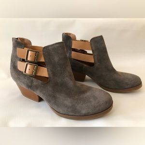 NWOB Korks by Kork Ease Leather Booties